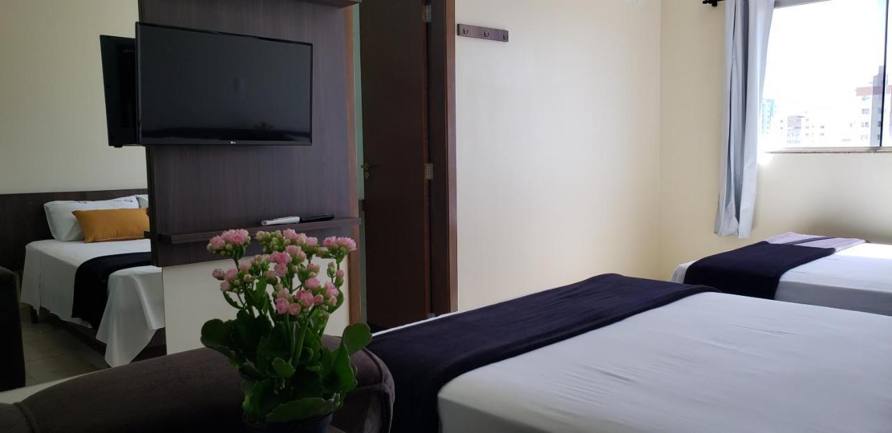Infinity Hotel กัวยาเนีย ภายนอก รูปภาพ