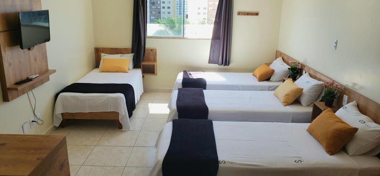 Infinity Hotel กัวยาเนีย ภายนอก รูปภาพ