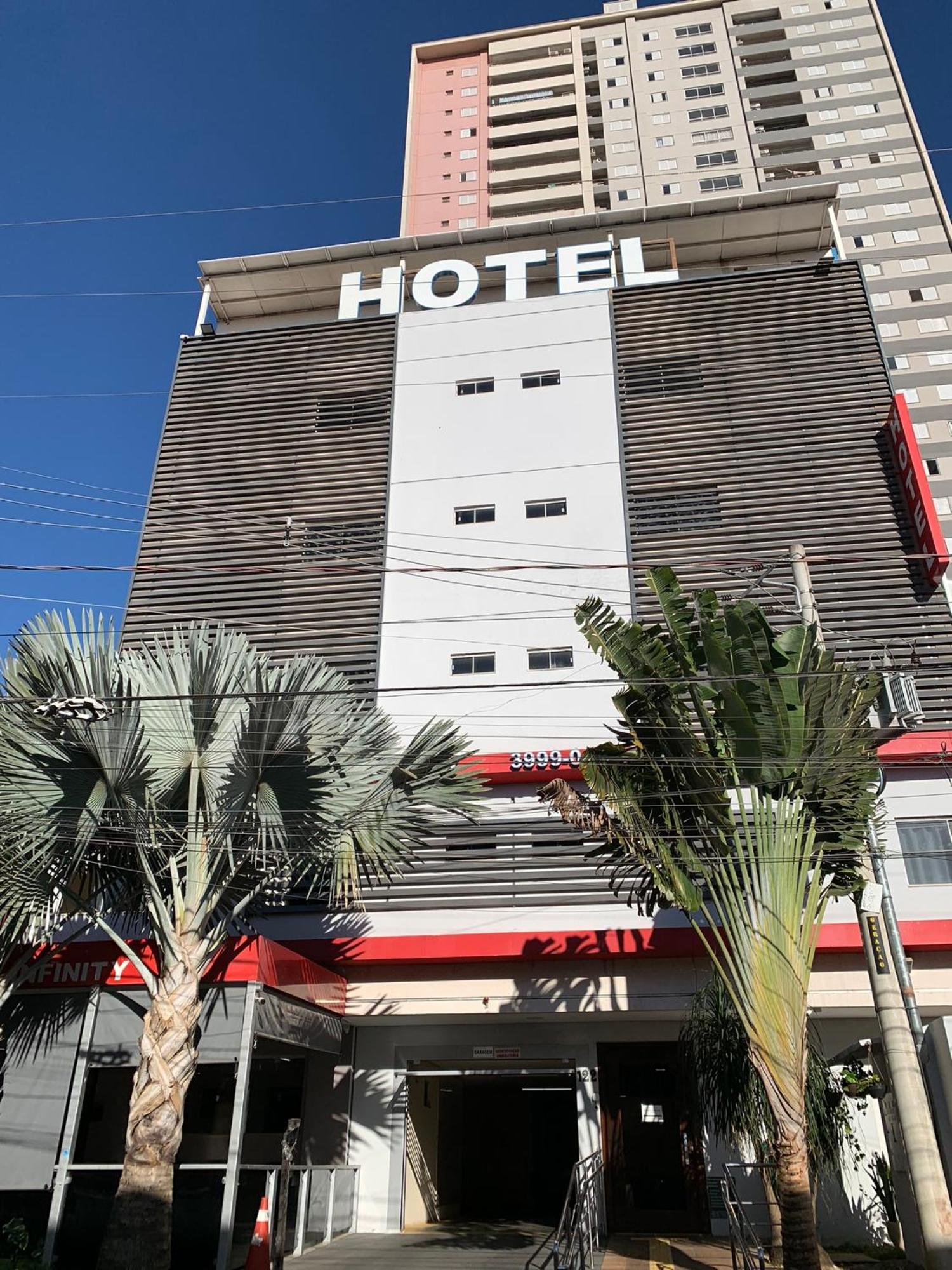 Infinity Hotel กัวยาเนีย ภายนอก รูปภาพ