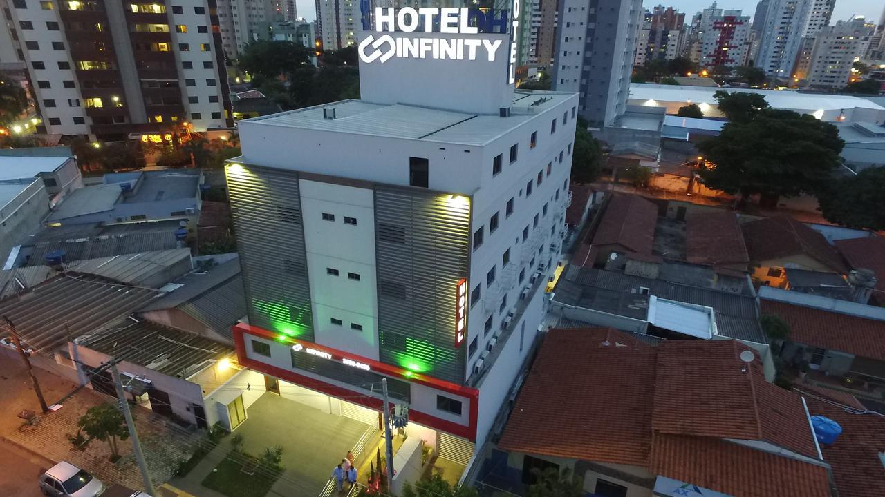 Infinity Hotel กัวยาเนีย ภายนอก รูปภาพ